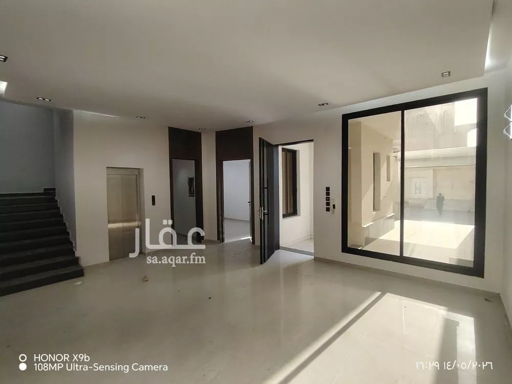 5 bedroom villa in Tuwaiq 16