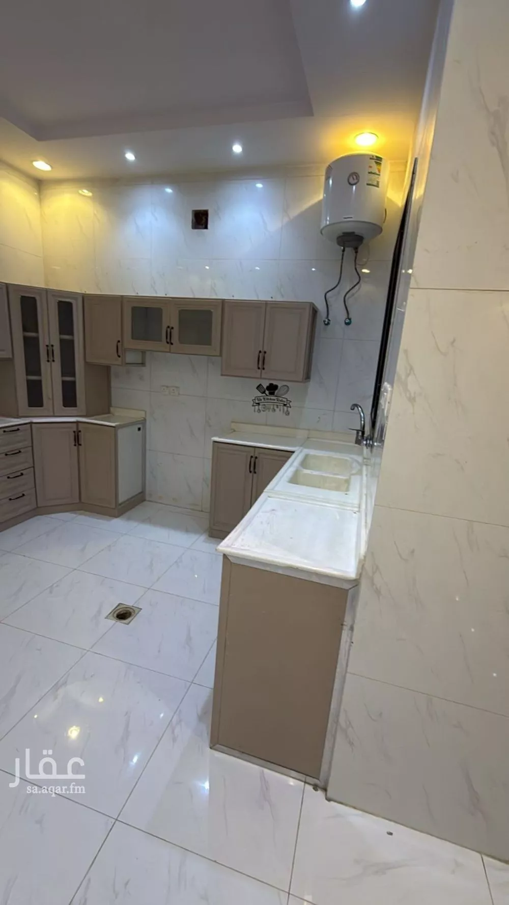 4 bedroom floor in Badr 4