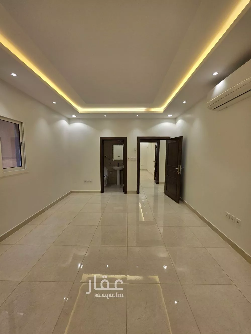 5 bedroom floor in Hittin 12