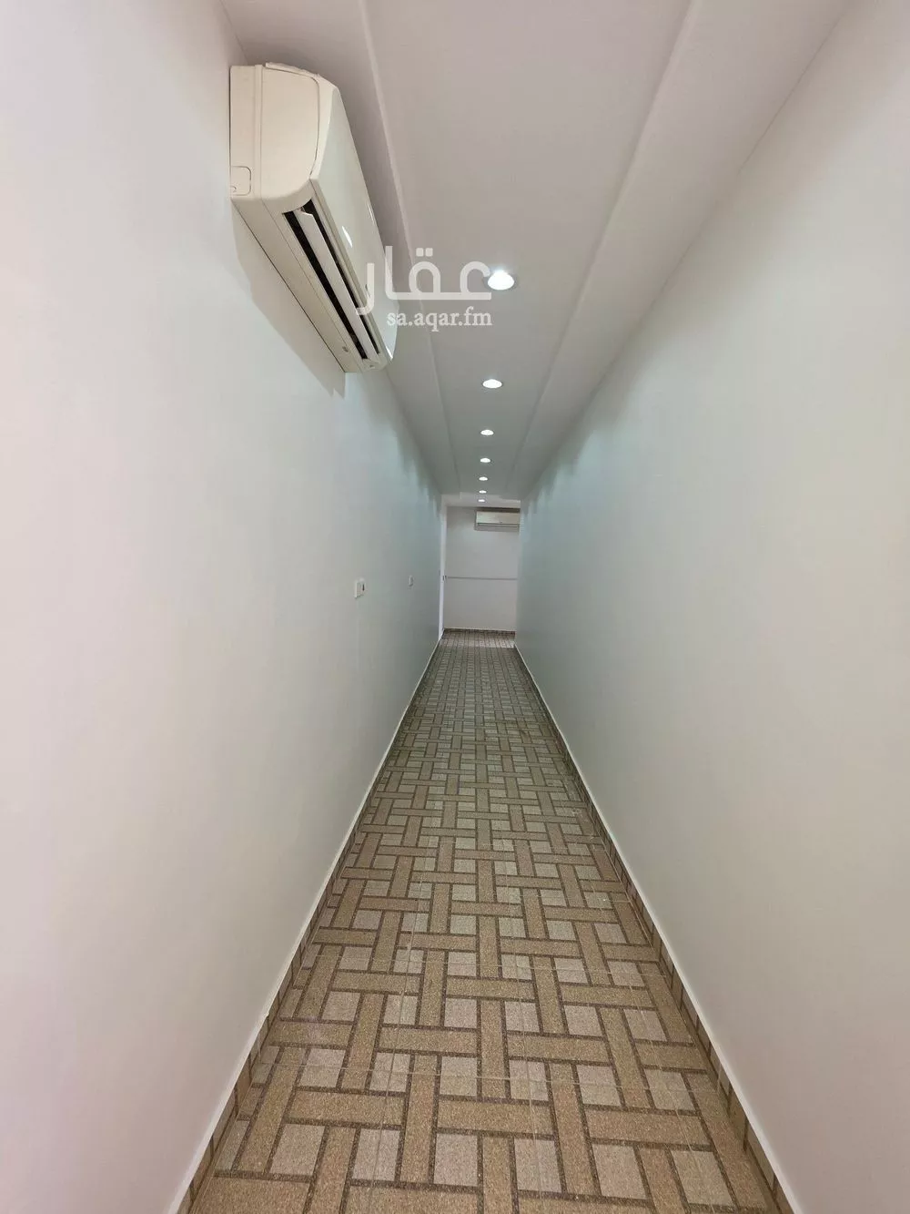 5 bedroom floor in Hittin 20