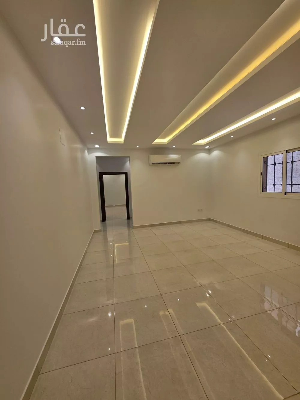 5 bedroom floor in Hittin 23