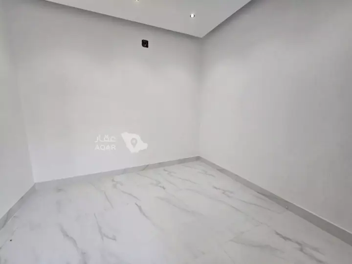 فيلا 4 غرف في العريجاء الغربية، الرياض 6
