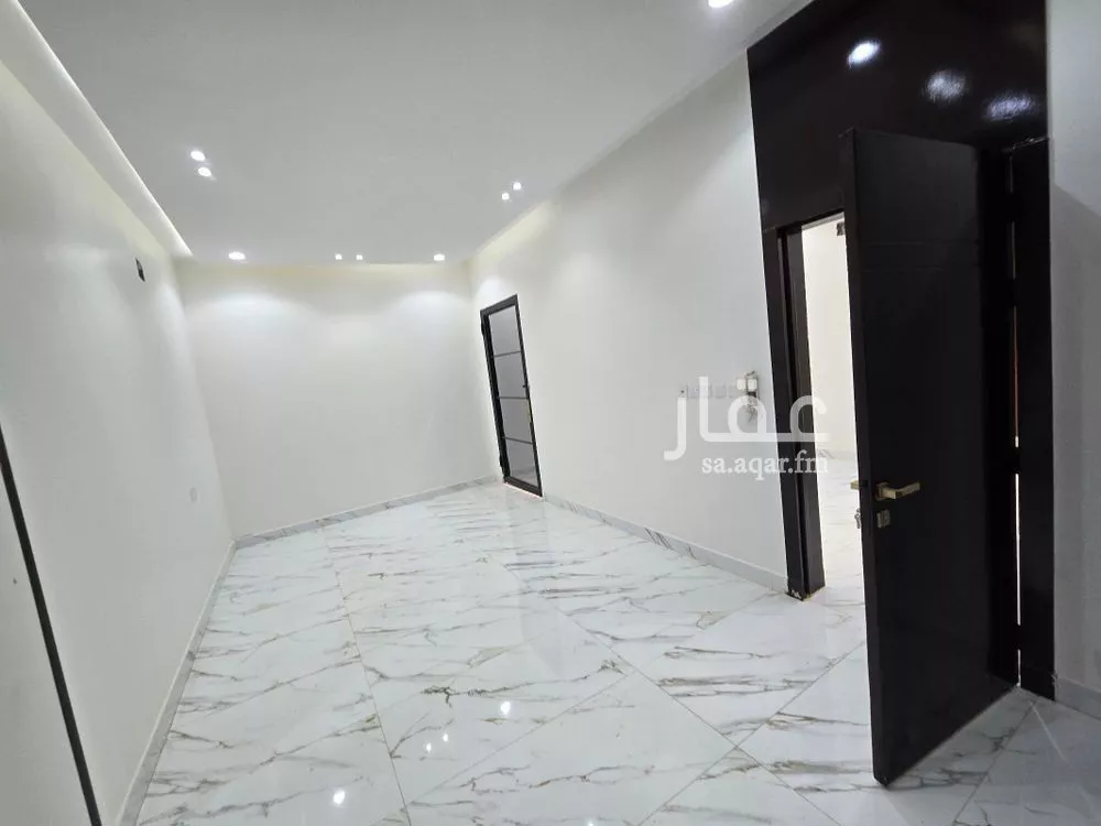 4 bedroom villa in Al Uraija Al Gharbi, Riyadh 3
