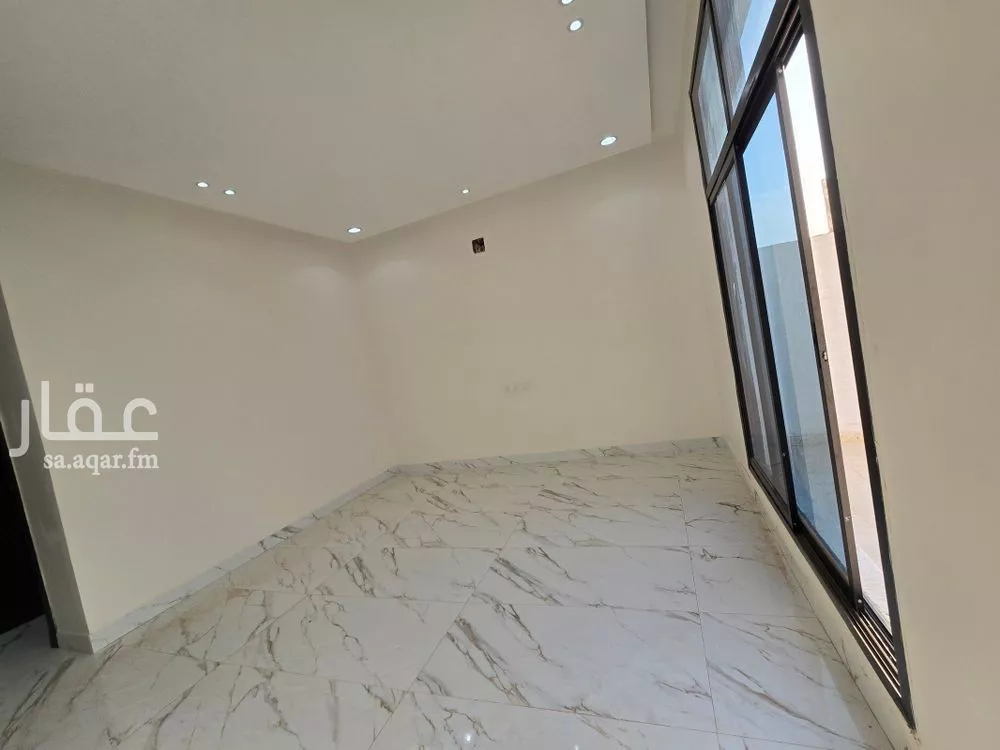 4 bedroom villa in Al Uraija Al Gharbi, Riyadh 4