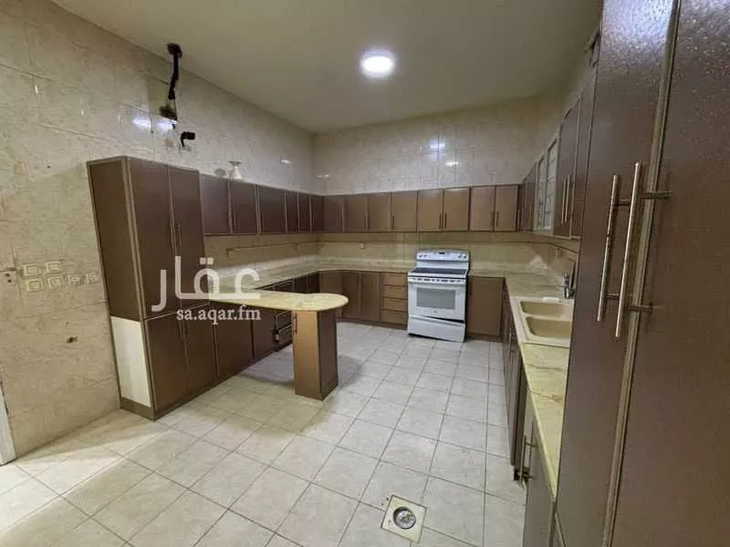 4 bedroom floor in Al Aqiq 7
