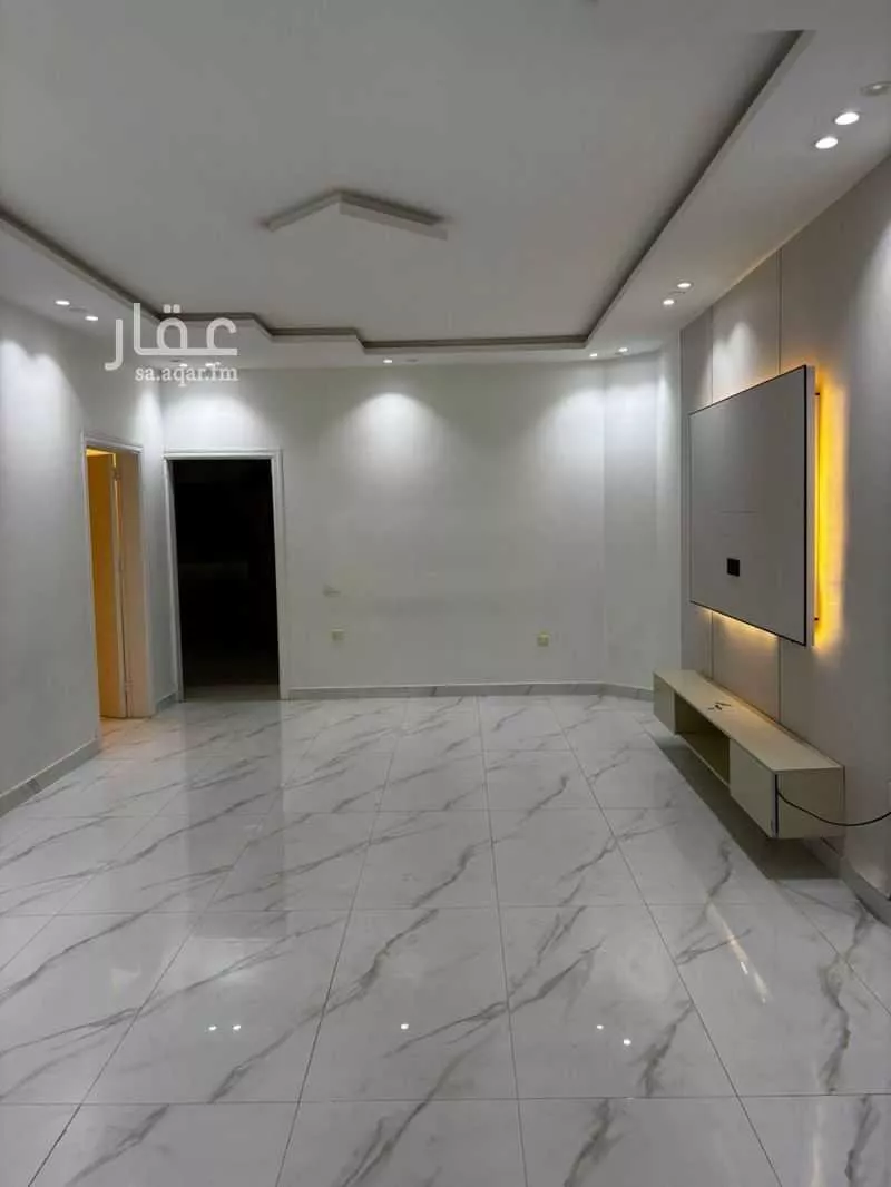 4 bedroom floor in Al Aqiq 3