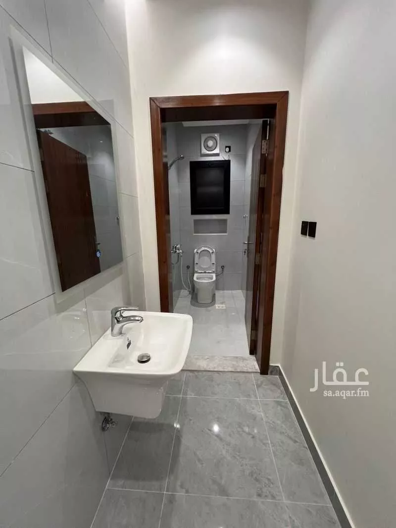 3 bedroom apartment in Al Salamah 5