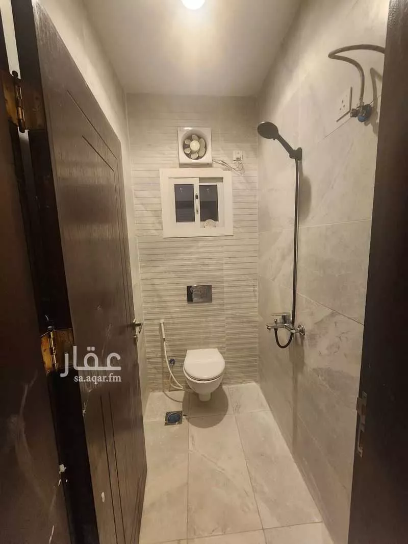 5 bedroom apartment in Al Wahah 11