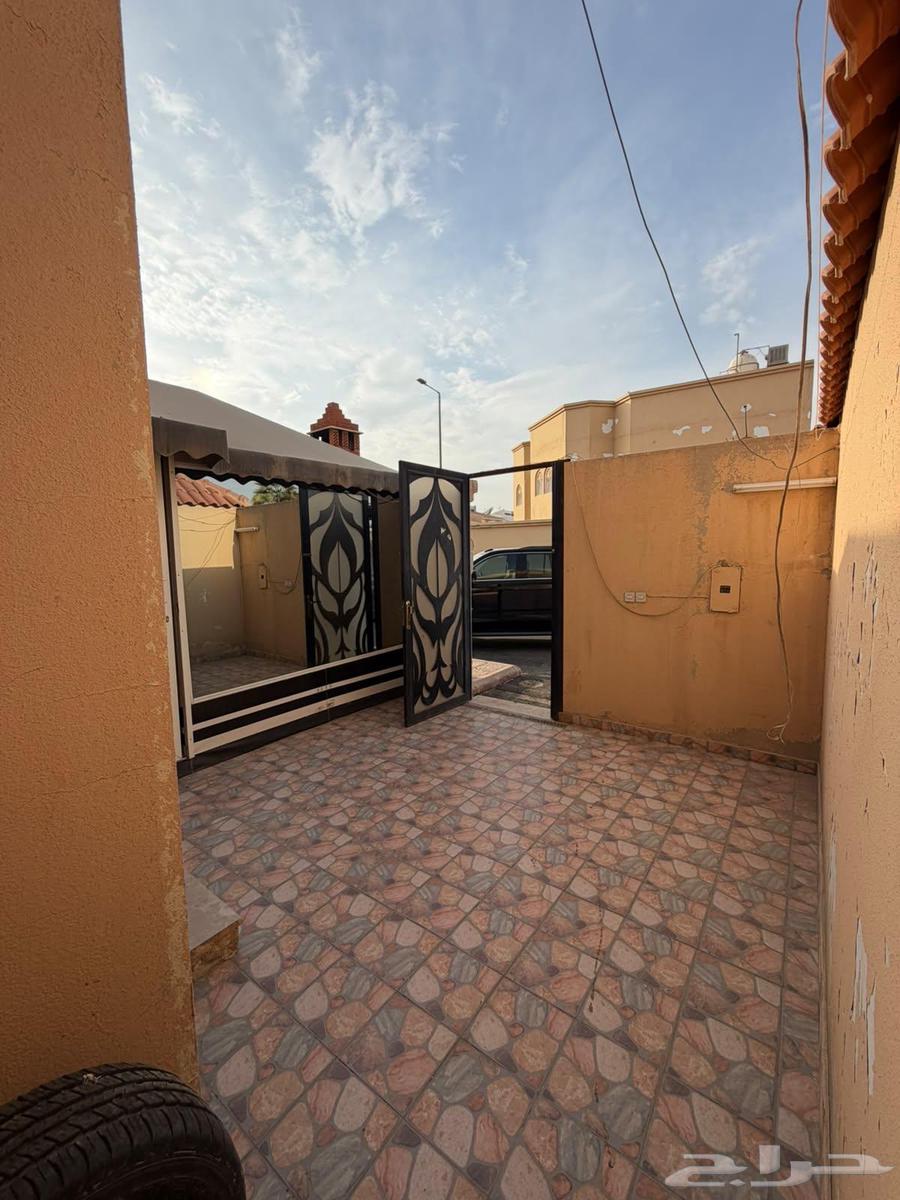 5 bedroom villa in Al Rawabi 2