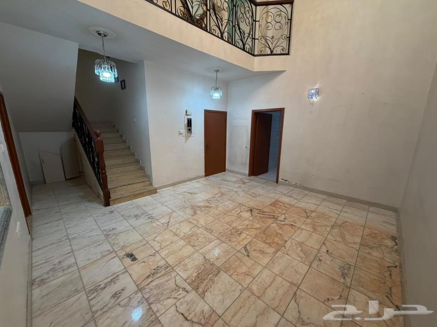 5 bedroom villa in Al Rawabi 8