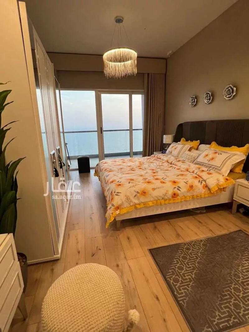 3 bedroom apartment in Al Shati 6