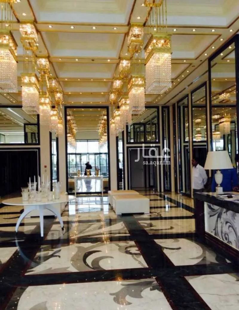 3 bedroom apartment in Al Shati 21