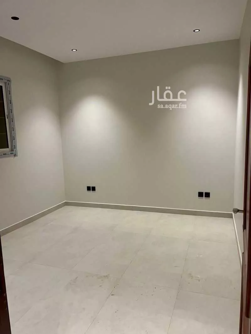3 bedroom apartment in Al Rabwa 5