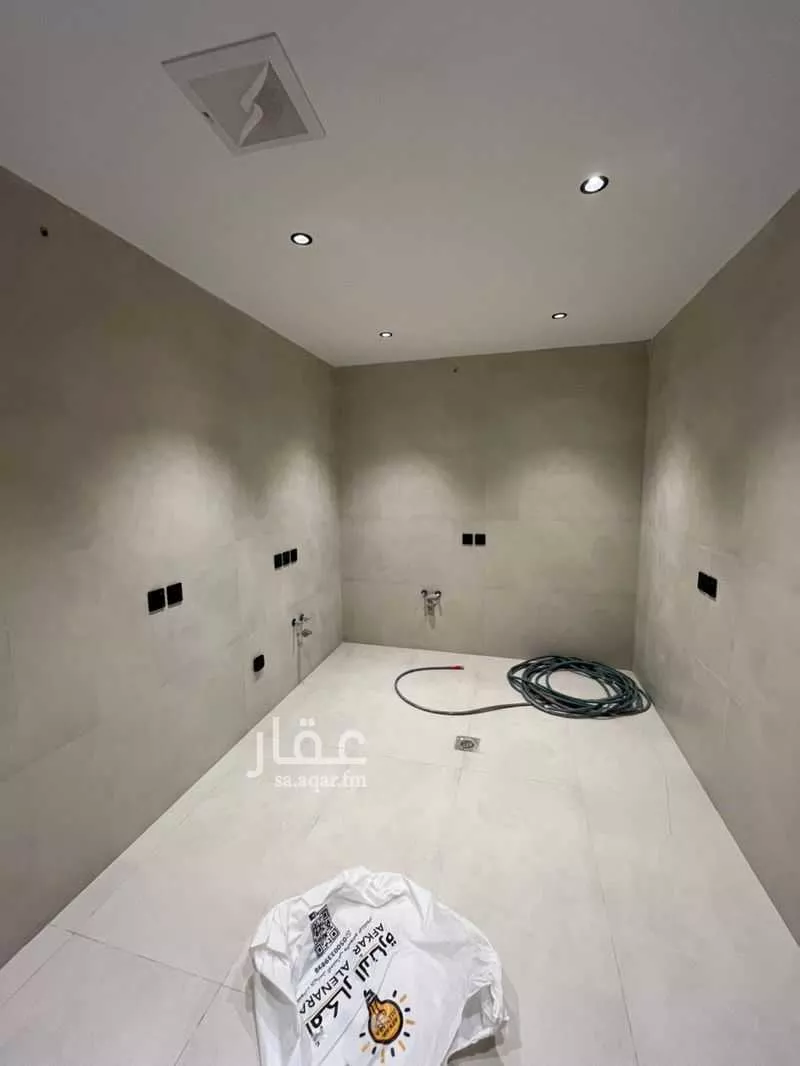 3 bedroom apartment in Al Rabwa 3