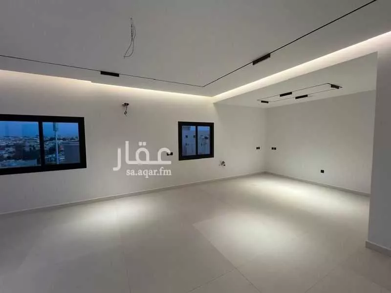 شقة 4 غرف في الزهراء 12