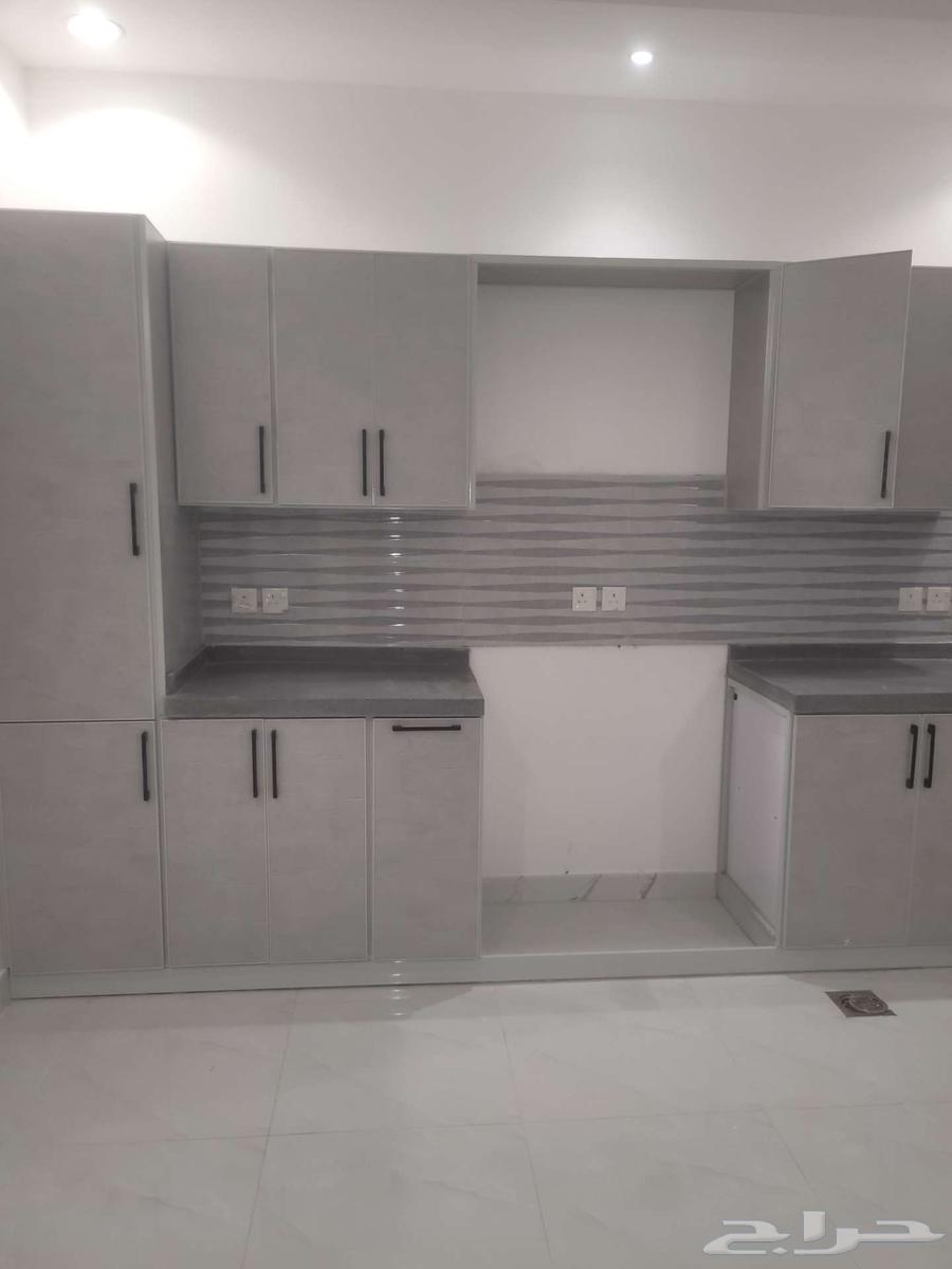 5 bedroom apartment in Al Bashaer 16