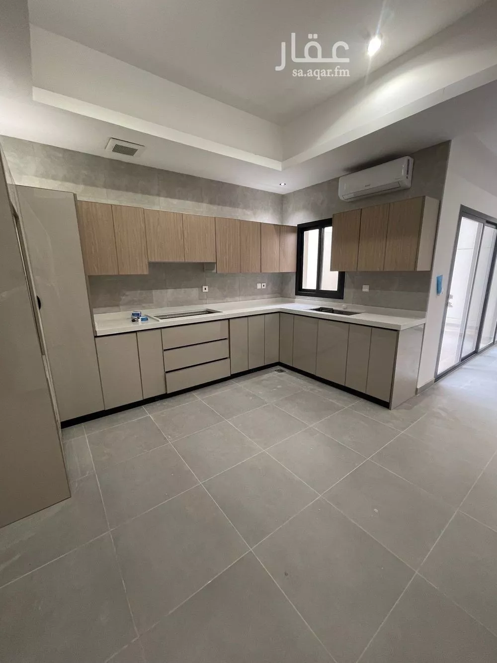 4 bedroom villa in Al Narjis 8