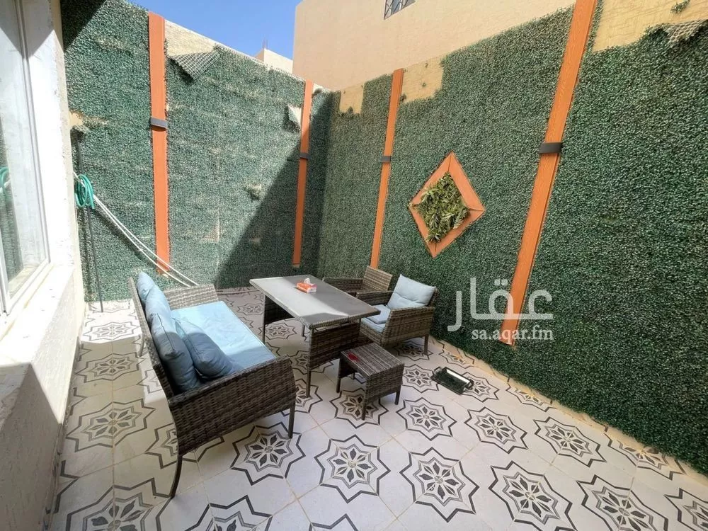 فيلا 9 غرف في ديراب 13