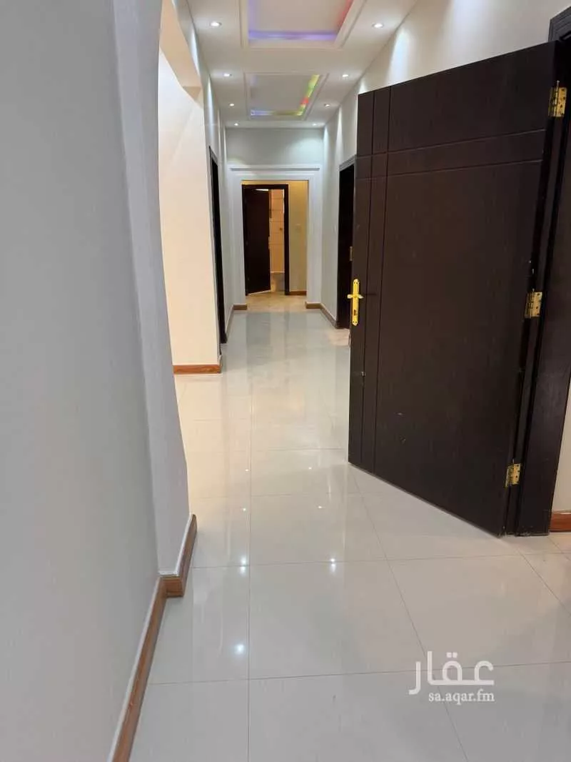4 bedroom floor in Dhahrat Namar 2