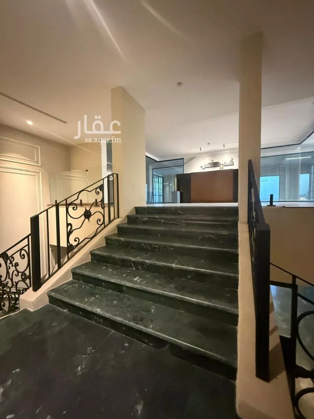 عمارة 1087 م² في أبحر الشمالية 9