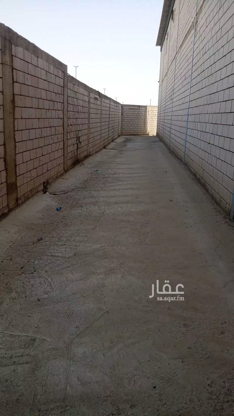 1823 sqm warehouse in Al Wadi 6