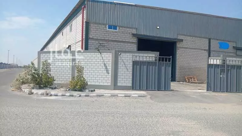 1823 sqm warehouse in Al Wadi 3