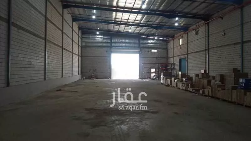 1823 sqm warehouse in Al Wadi 4
