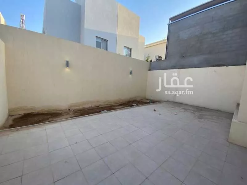 5 bedroom villa in Al Narjis 9