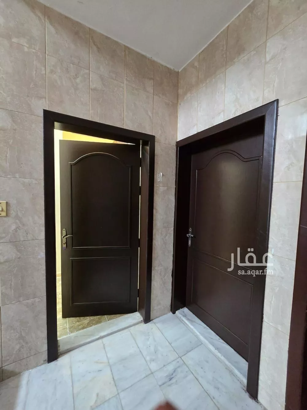 شقة 4 غرف في طيبة 4