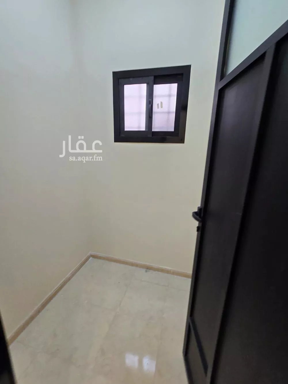 شقة 4 غرف في طيبة 18
