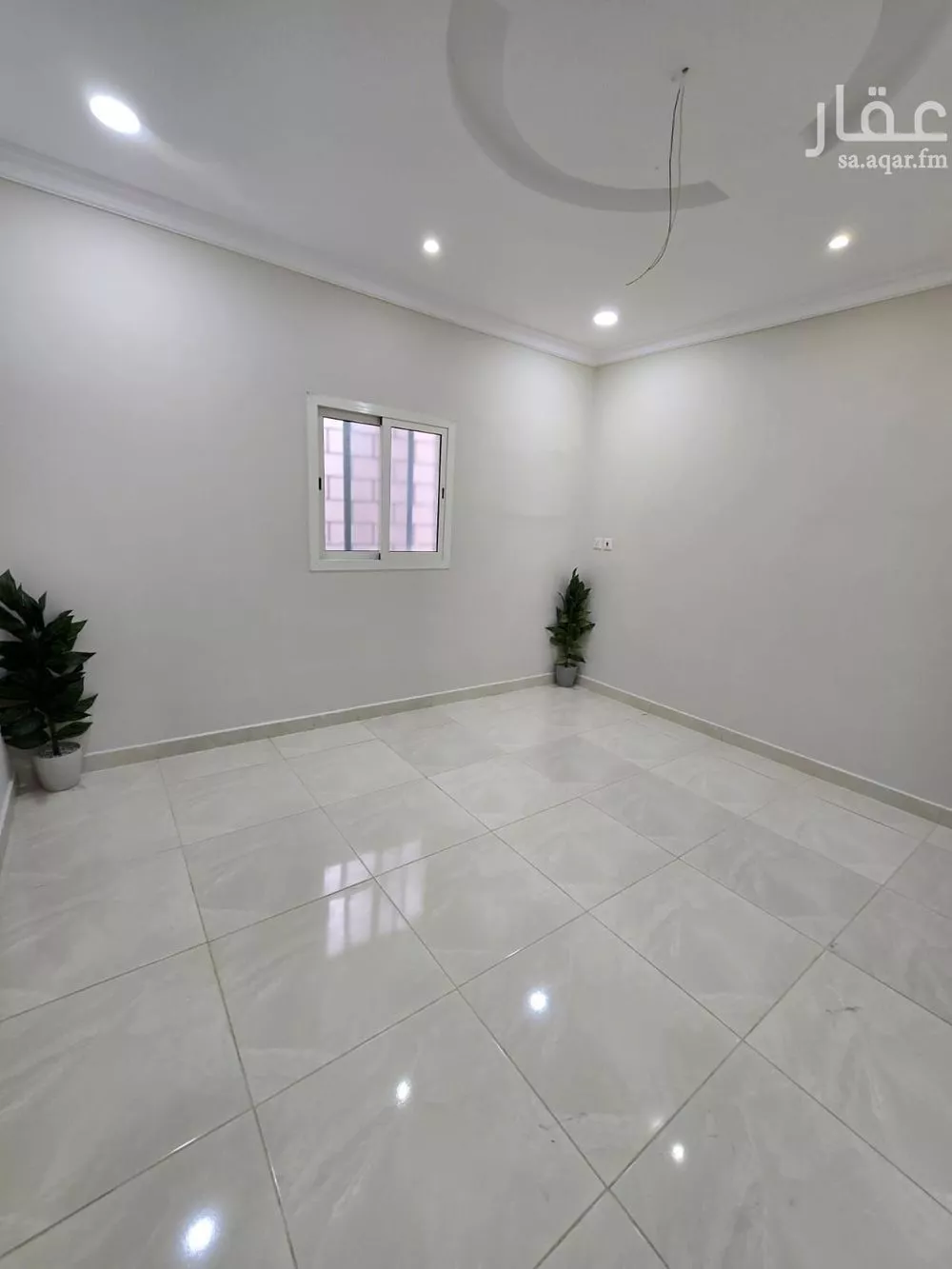 5 bedroom apartment in Dahiat King Fahd 18
