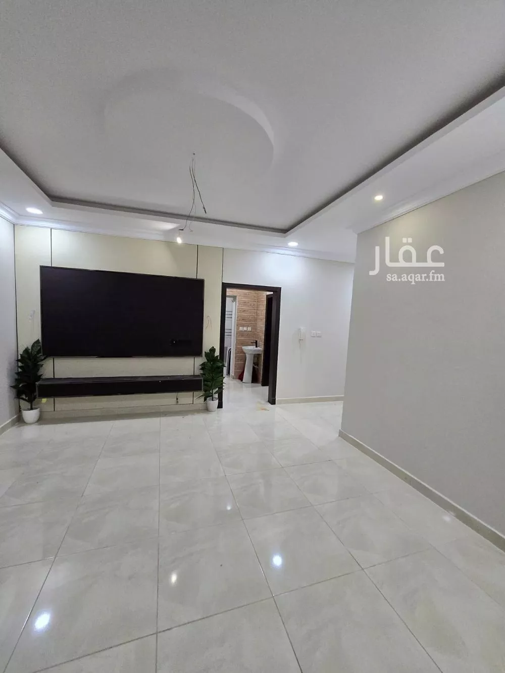 5 bedroom apartment in Dahiat King Fahd 12