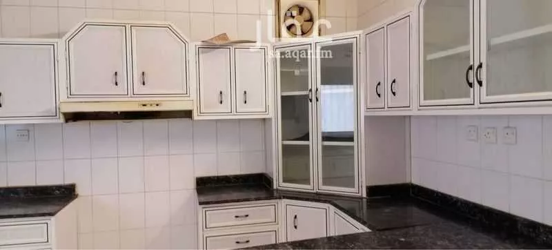 4 bedroom villa in Salah Ad Din 27