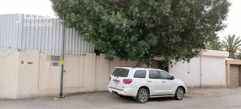 4 bedroom villa in Salah Ad Din 2