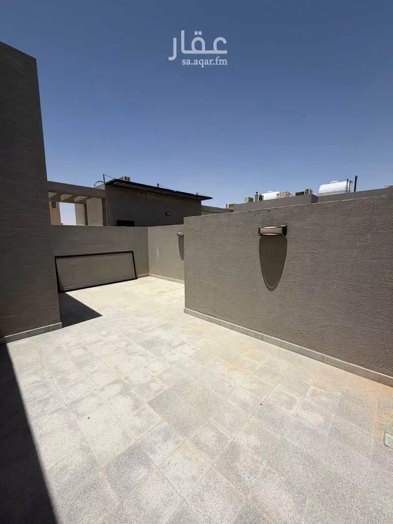 فيلا 4 غرف في العارض 6