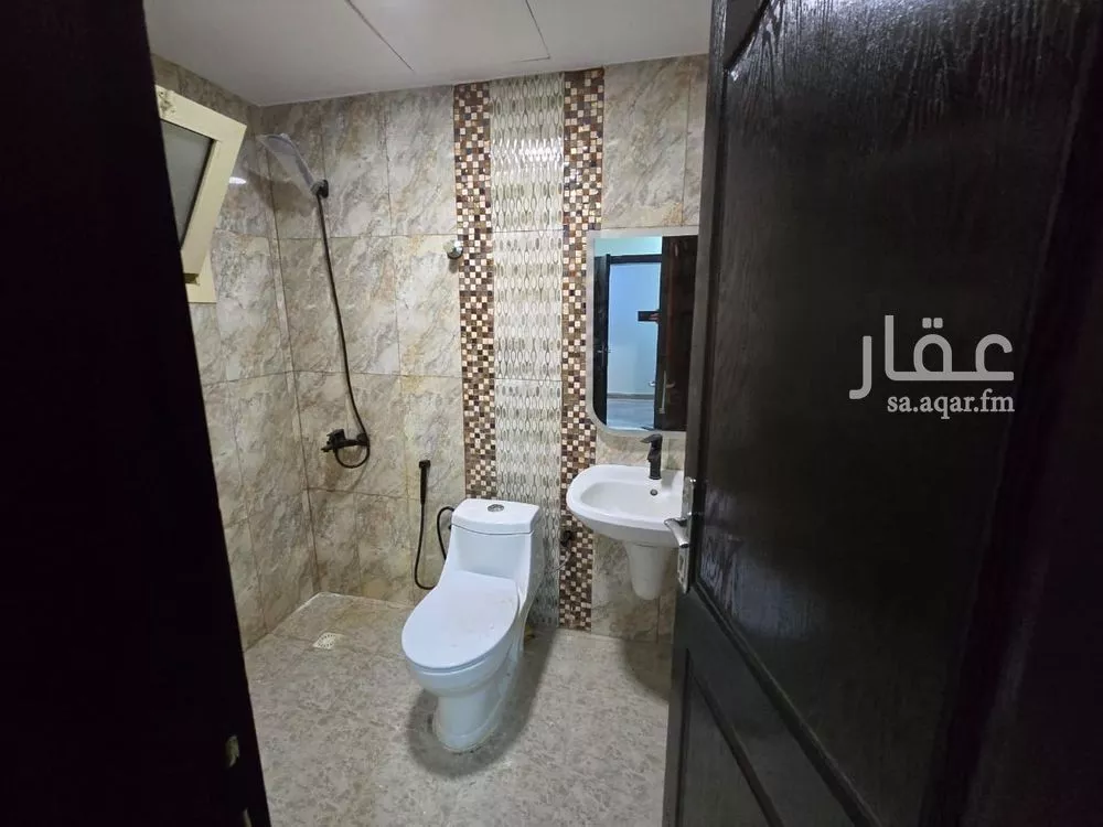 5 bedroom apartment in Ash Shulah 23
