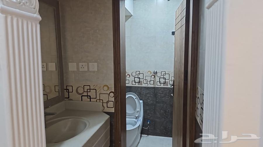 5 bedroom apartment in Al Hamra 5