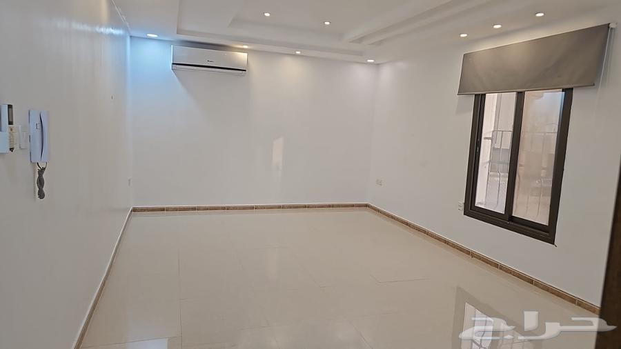 5 bedroom apartment in Al Hamra 3