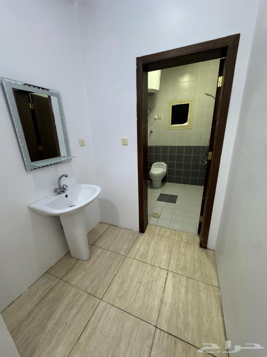 4 bedroom apartment in Al Rawdah 4