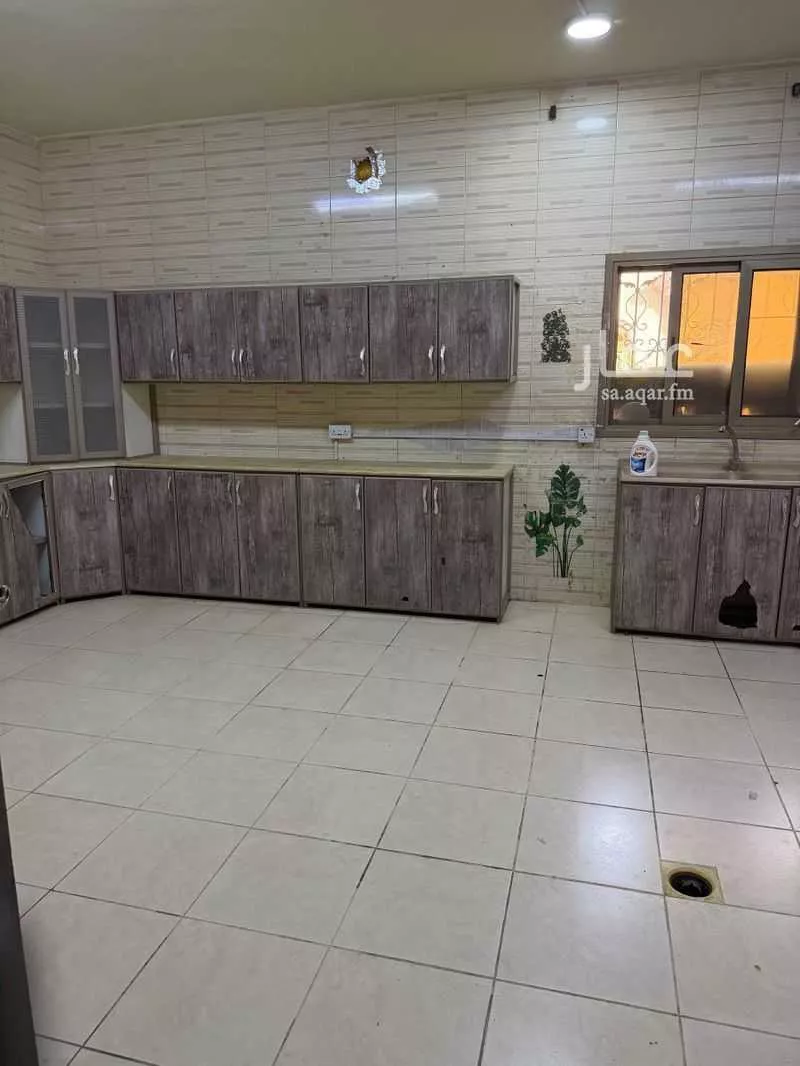 5 bedroom floor in Al Manar 3