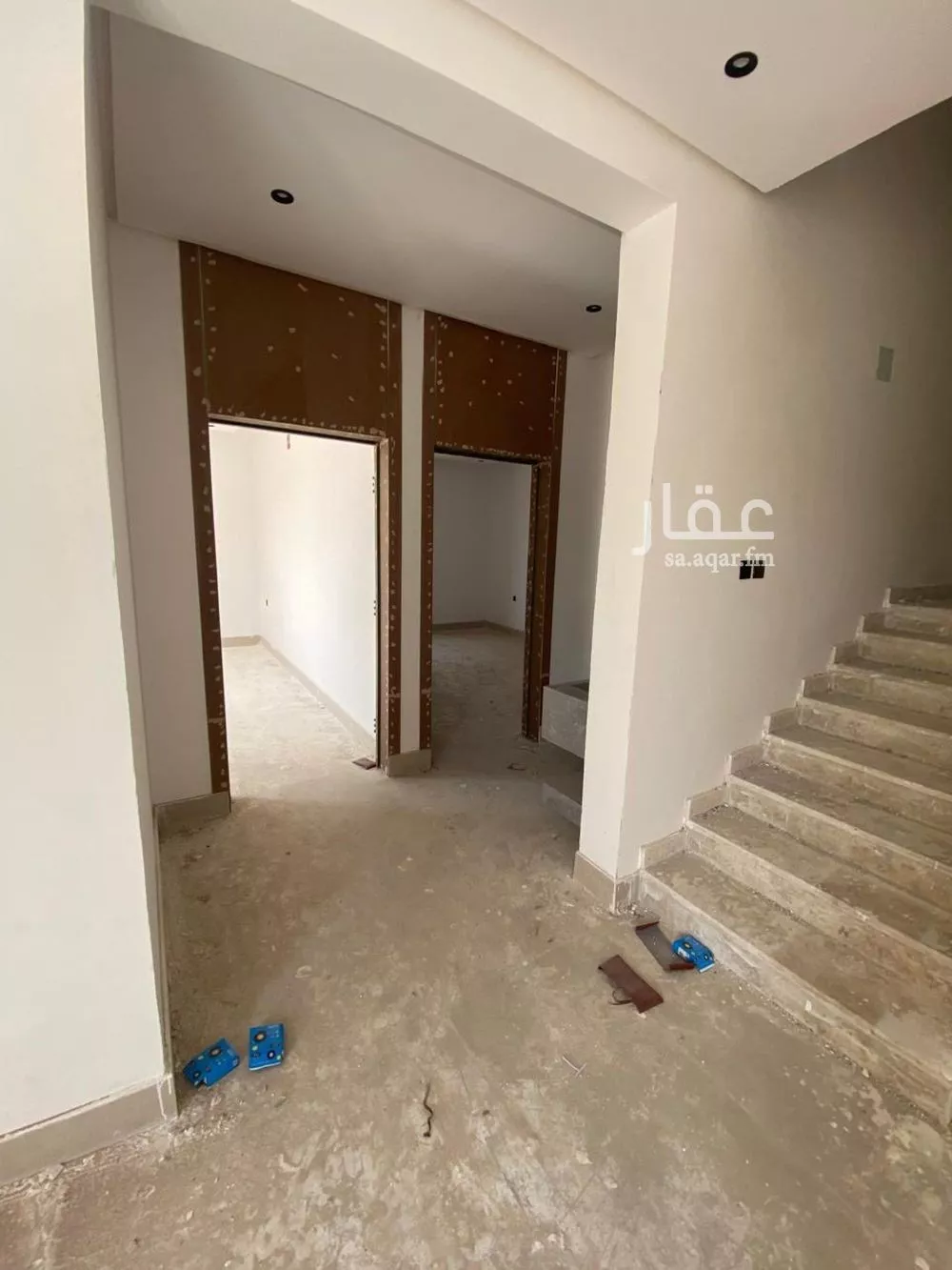 فيلا 5 غرف في طويق 7