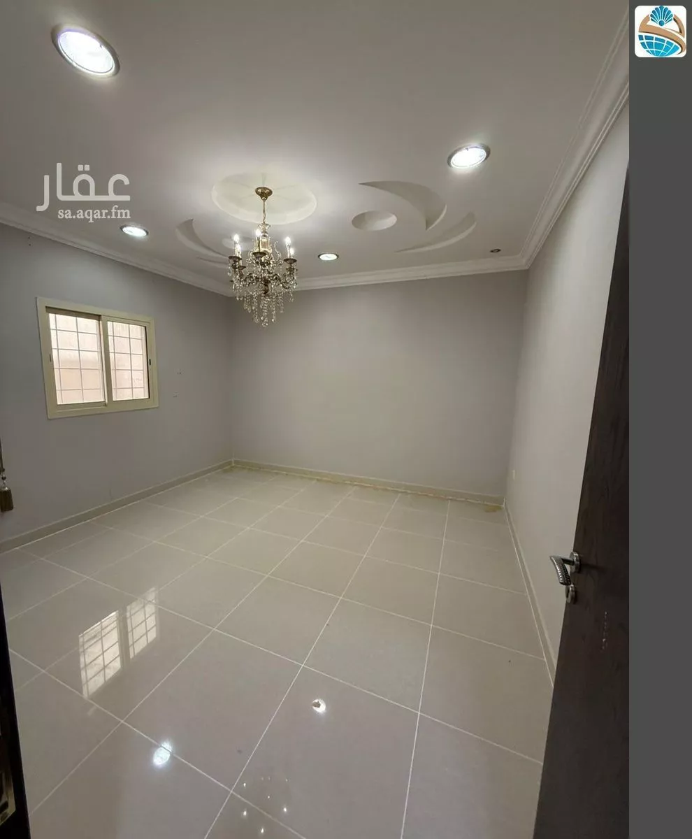 شقة 8 غرف في الندى 7