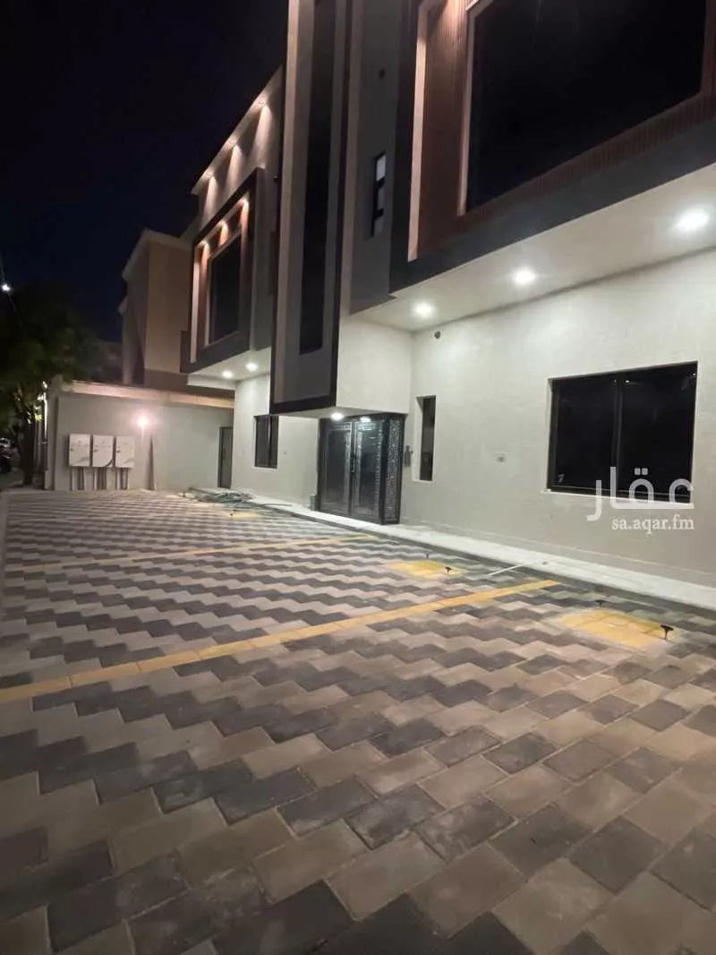 4 bedroom apartment in Ash Shulah 15