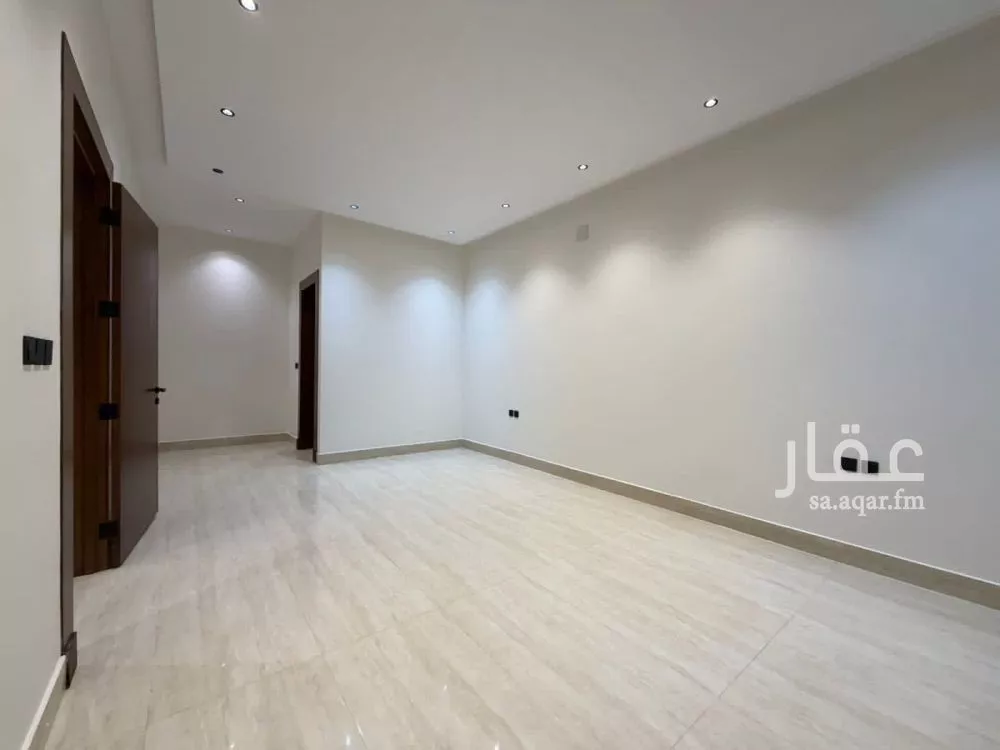 7 bedroom villa in Al Rimal 24