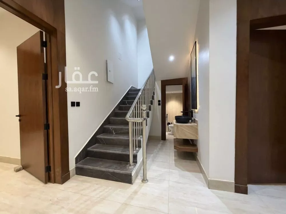 7 bedroom villa in Al Rimal 12