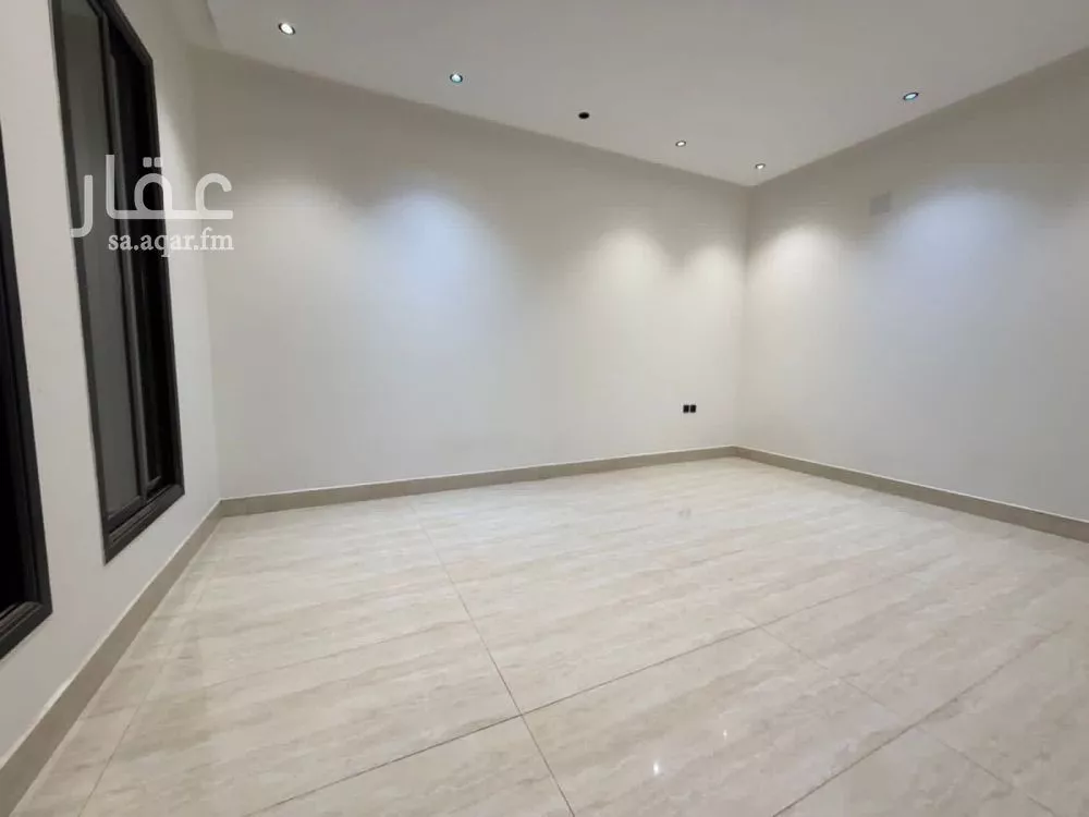 7 bedroom villa in Al Rimal 25