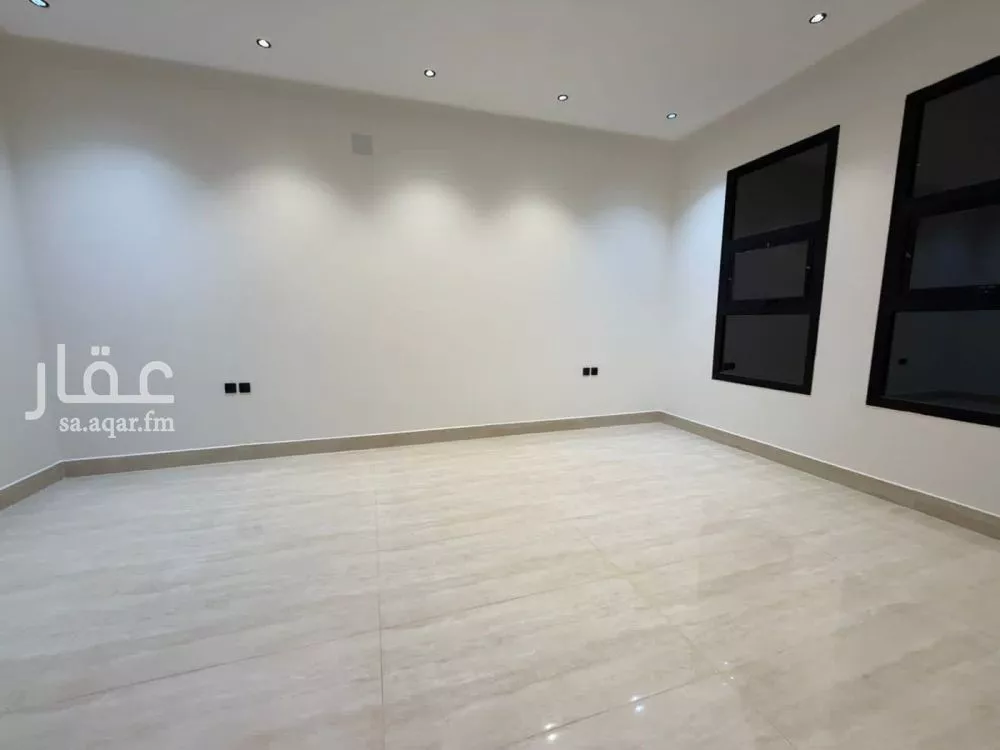 7 bedroom villa in Al Rimal 17