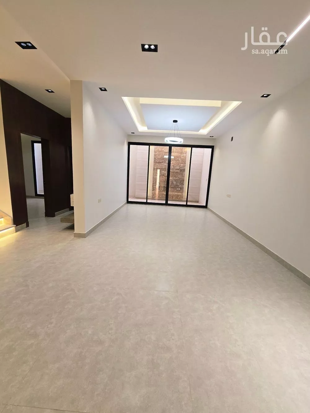 5 bedroom villa in Al Qadisiyah 6