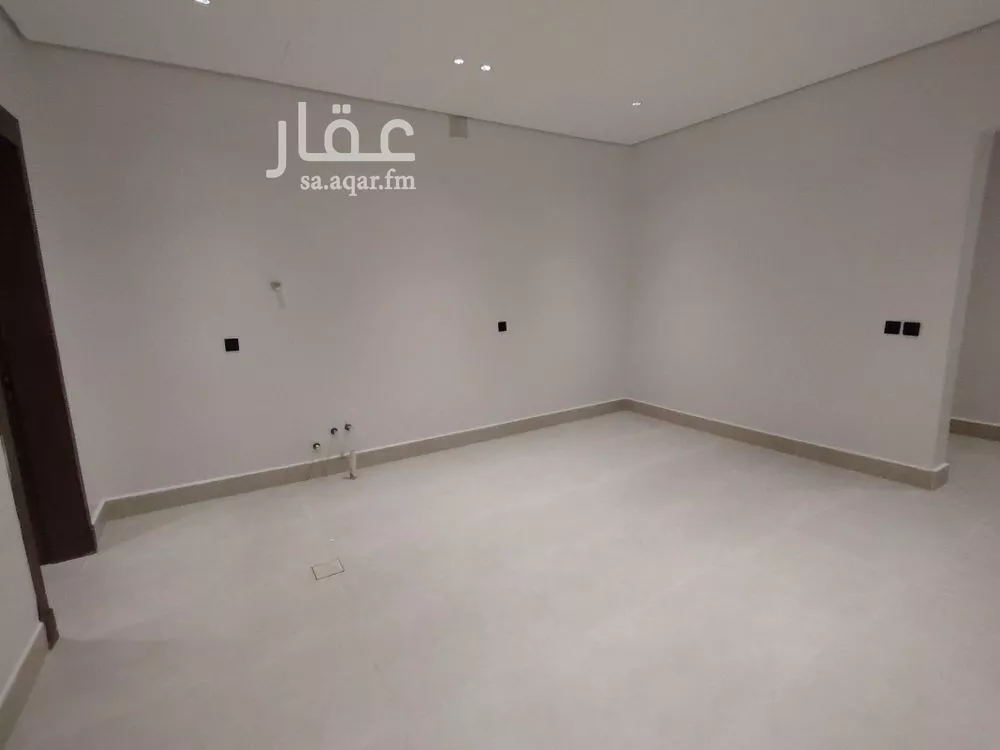 شقة 4 غرف في الرمال 2