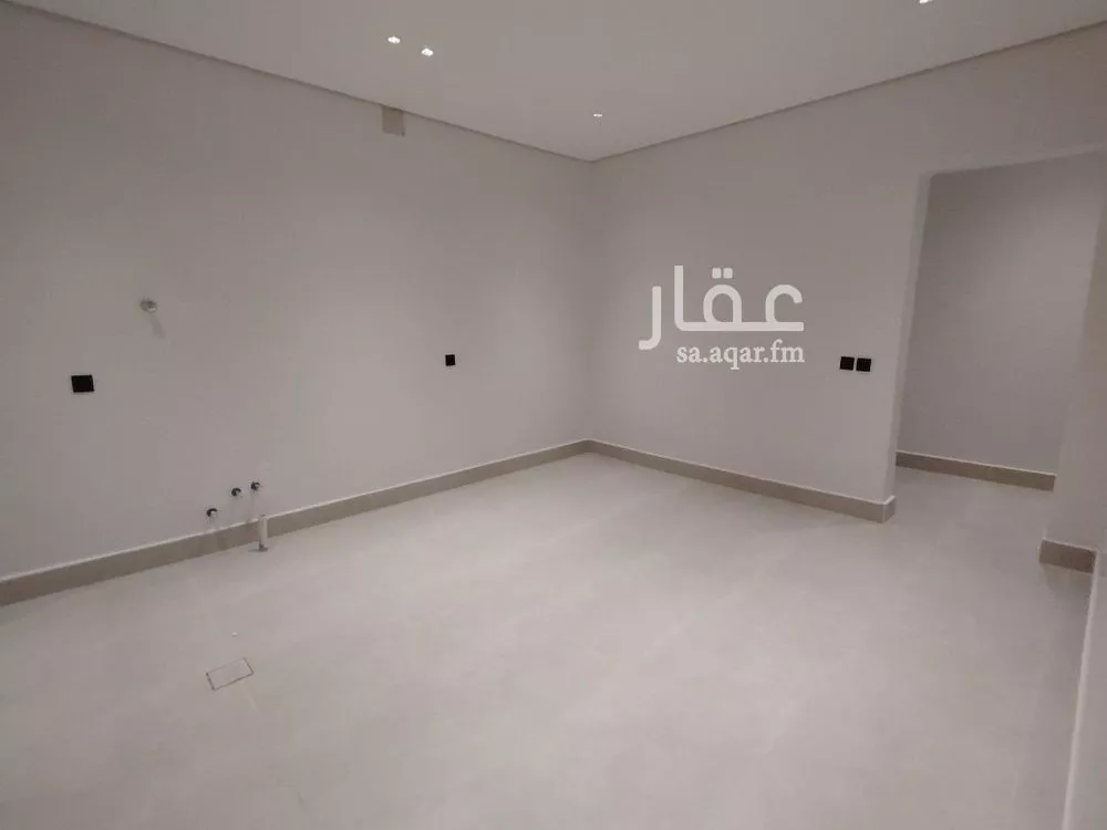 شقة 4 غرف في الرمال 6